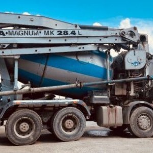 foto pumi 28m/9m3 beton pumpe+ mischer CIFA 8x4 Scania