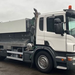 foto Scania P 360 Euro 5 Saug/Spul aufbau 10m³